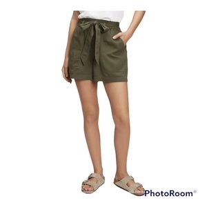Gap High Rise Paper Bag Shorts Medium Green NWT